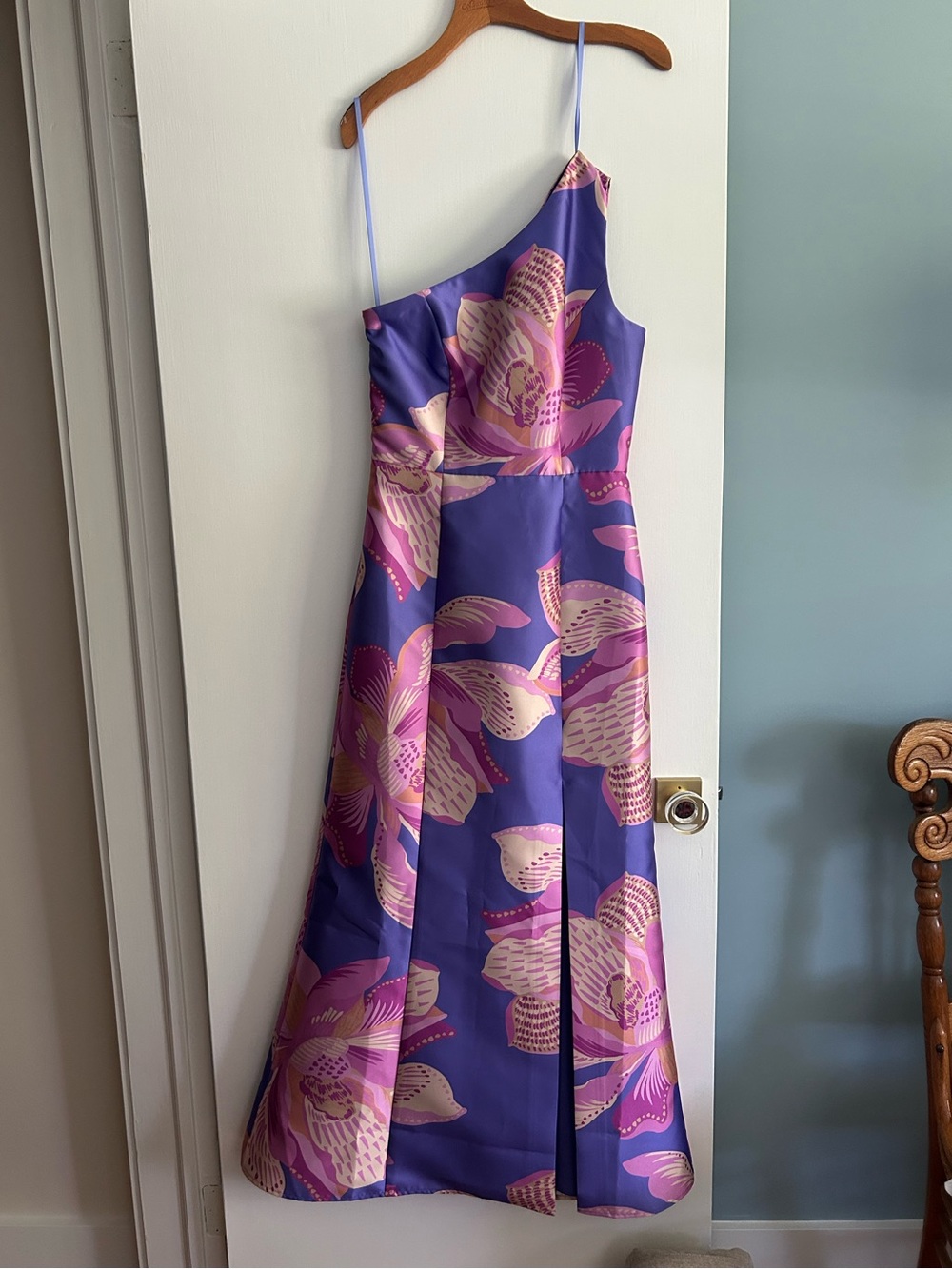 Elegant Purple Floral One-Shoulder Lined Evening Dress, Unknown designer, Size 4